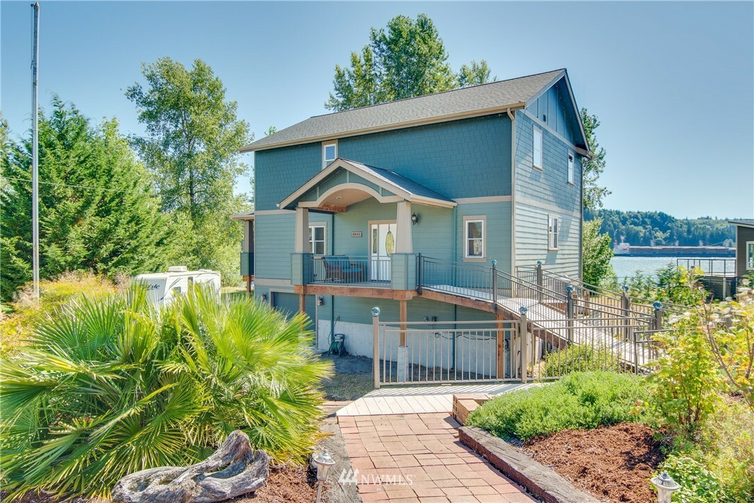 Property Photo:  6845 Willow Grove Road  WA 98632 