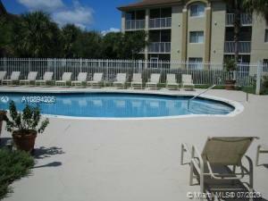 Property Photo:  470 S Park Rd 7-103  FL 33021 