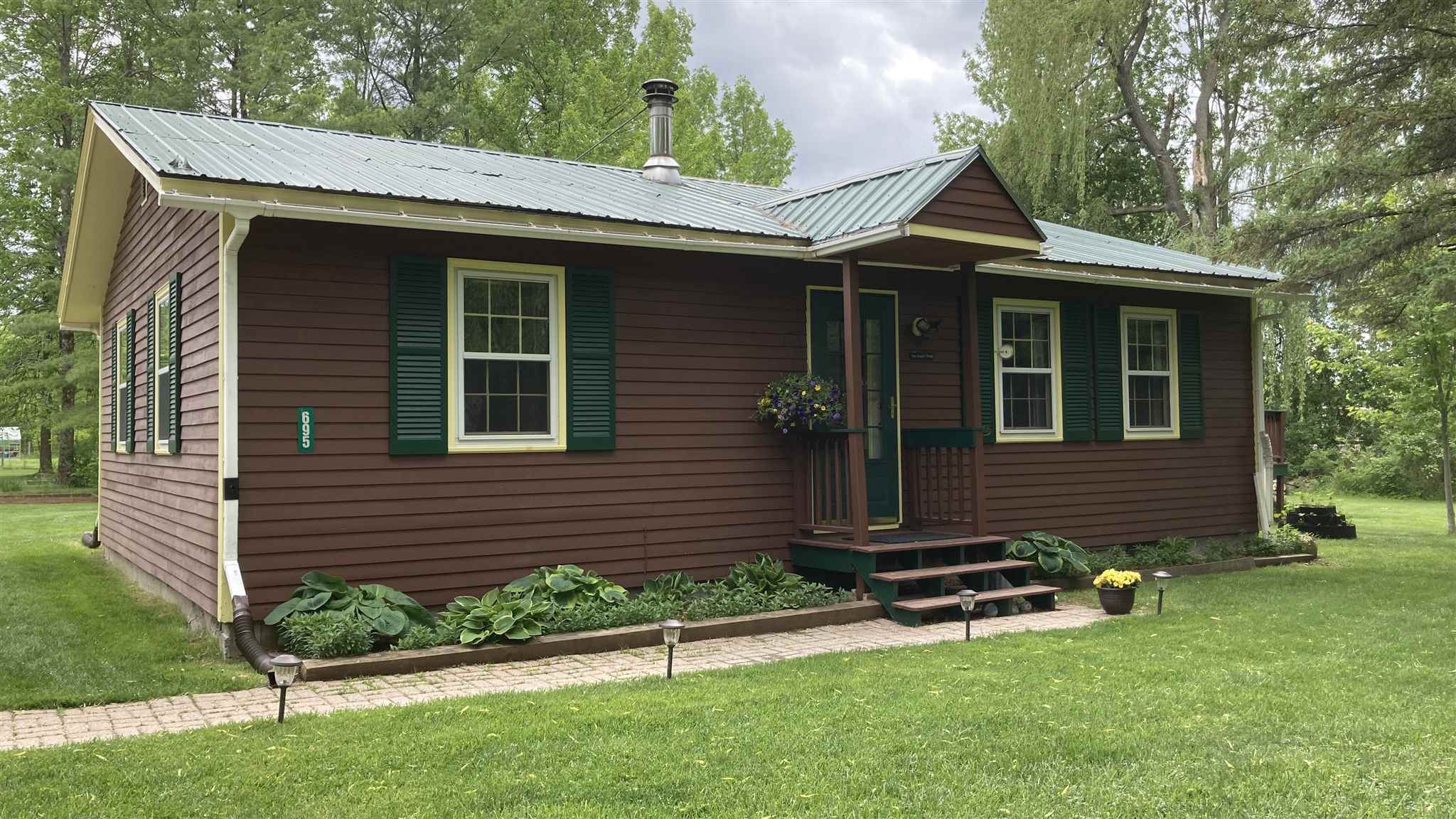 Property Photo: 695 Ferry Road VT 05445