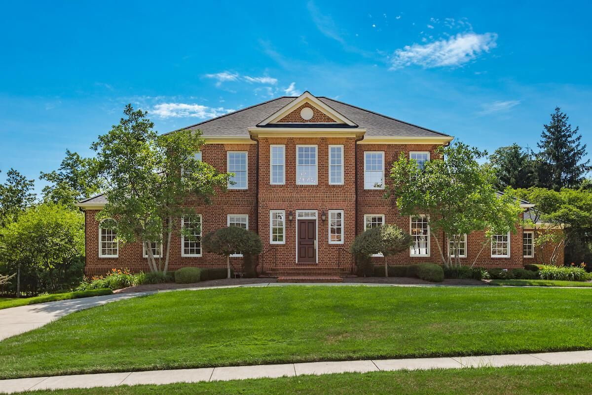 Property Photo:  10473 Mackenzie Way  OH 43017 