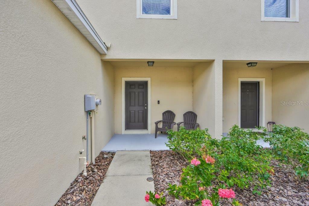 Property Photo:  9836 Hound Chase Drive  FL 33534 