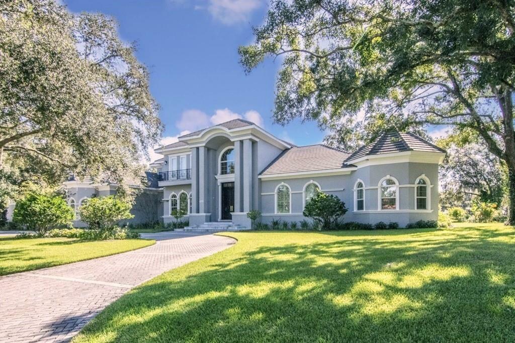 Property Photo:  16605 Avila Boulevard  FL 33613 