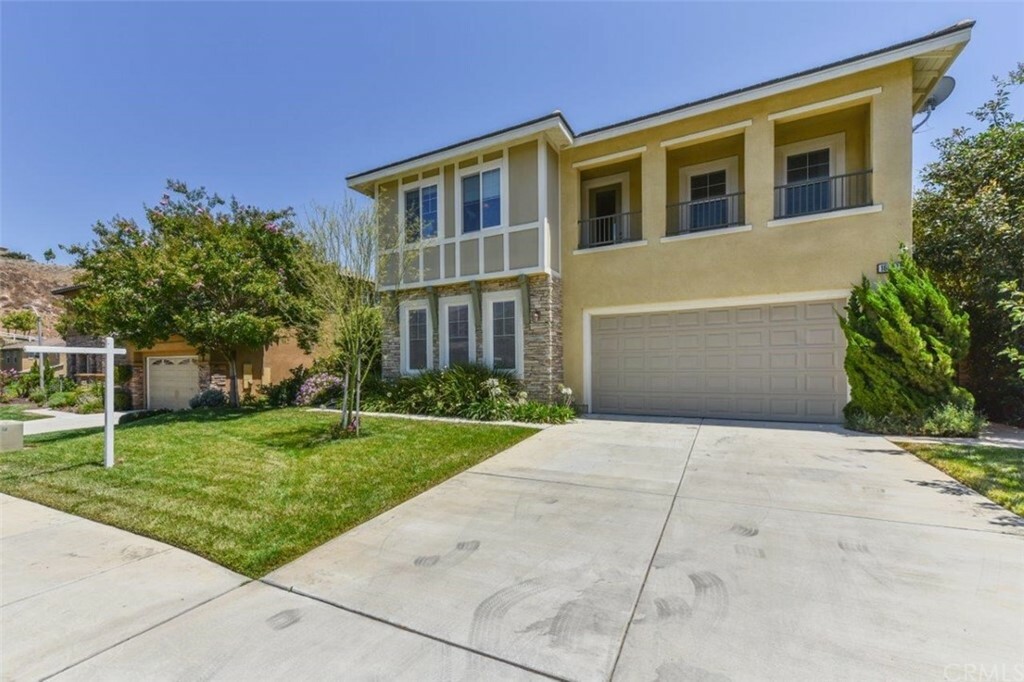 Property Photo:  16672 S Peak Court  CA 92503 