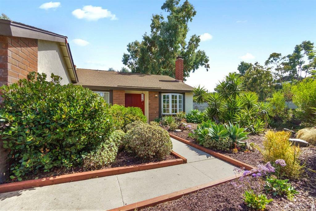 Property Photo: 655 S Willowspring Dr CA 92024