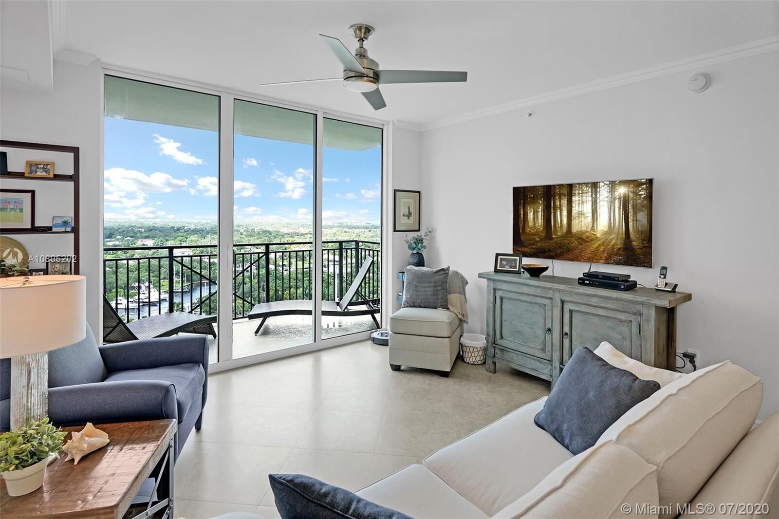 Property Photo: 610 W Las Olas Blvd 1820N FL 33312