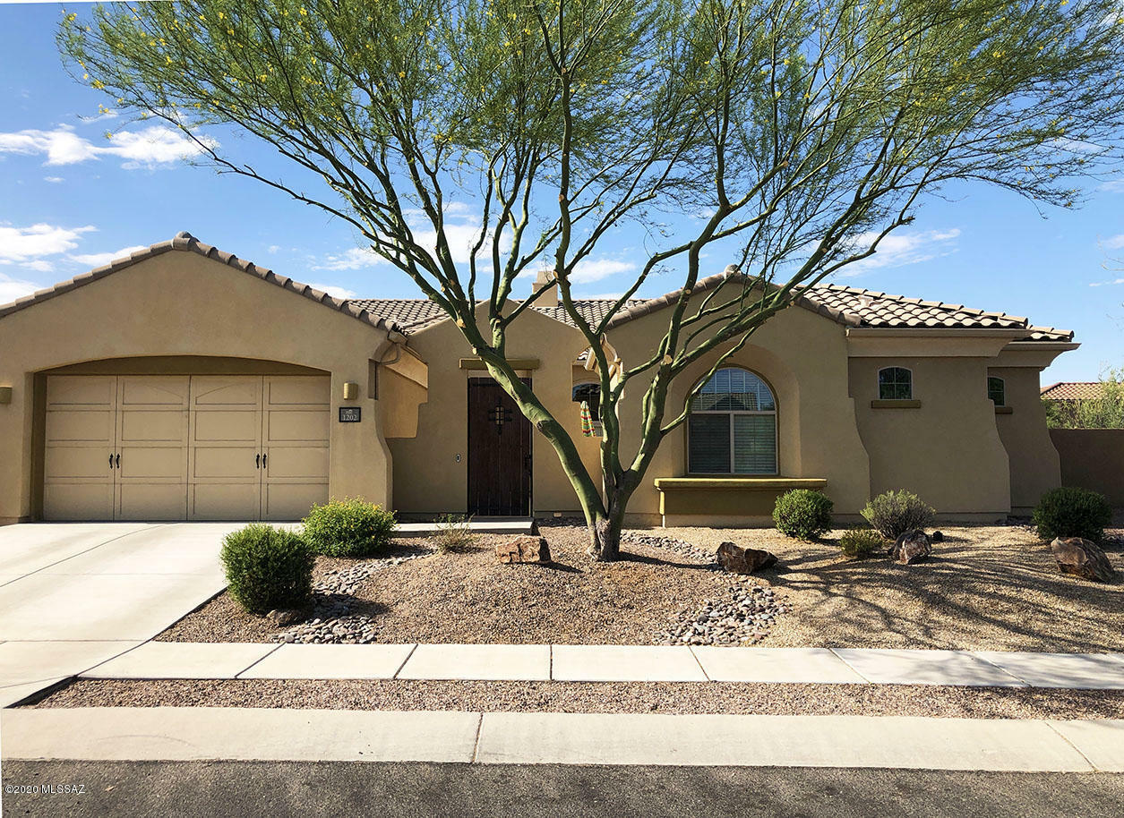 Property Photo: 1202 W Casentino Pass AZ 85755