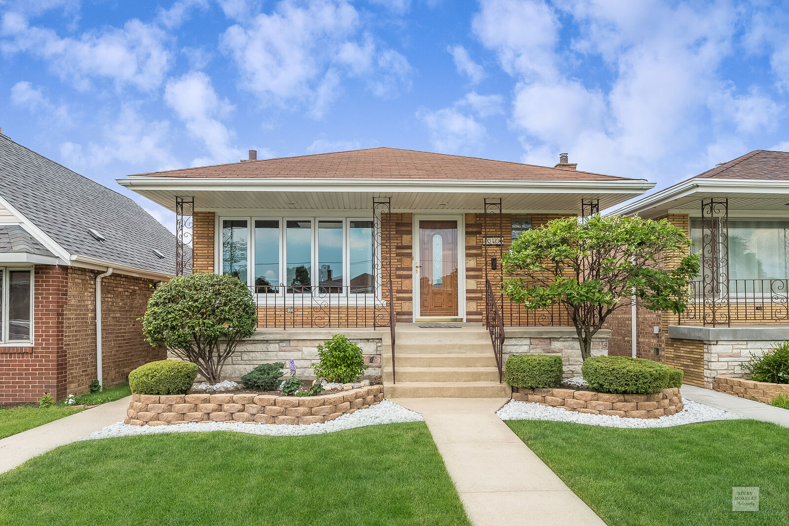 Property Photo: 6040 South Melvina Avenue IL 60638
