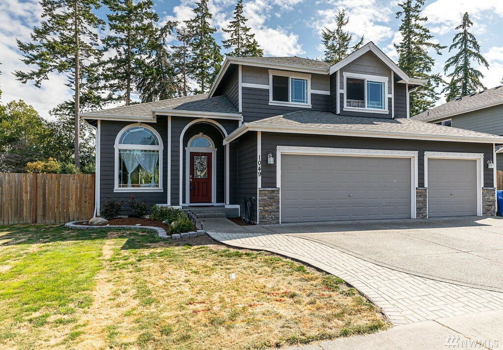 Property Photo:  1049 NW Longview Drive Dr  WA 98277 