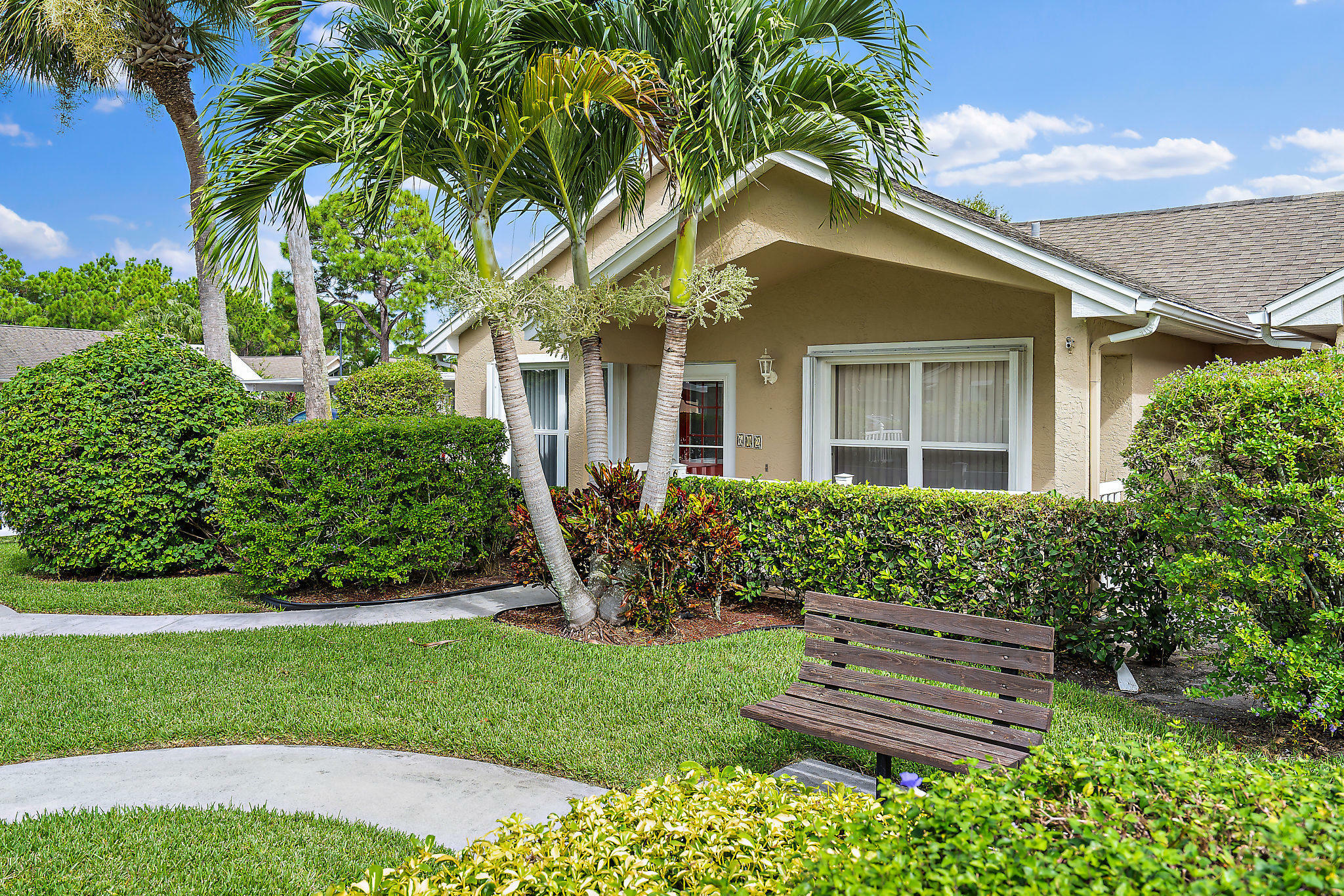 Property Photo:  602 NW San Remo Circle  FL 34986 