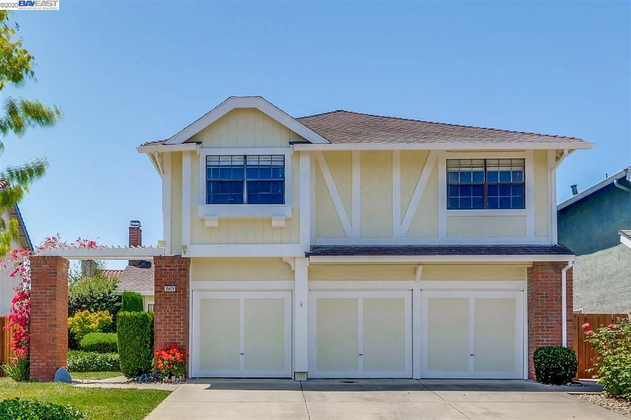 Property Photo:  35629 Beeching Ln  CA 94536 