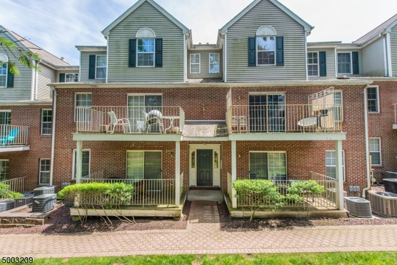 Property Photo:  44 Ridgedale Ave Unit 239  NJ 07960 