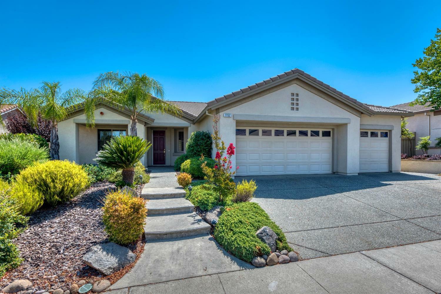 Property Photo:  1152 Barnswood Loop  CA 95648 