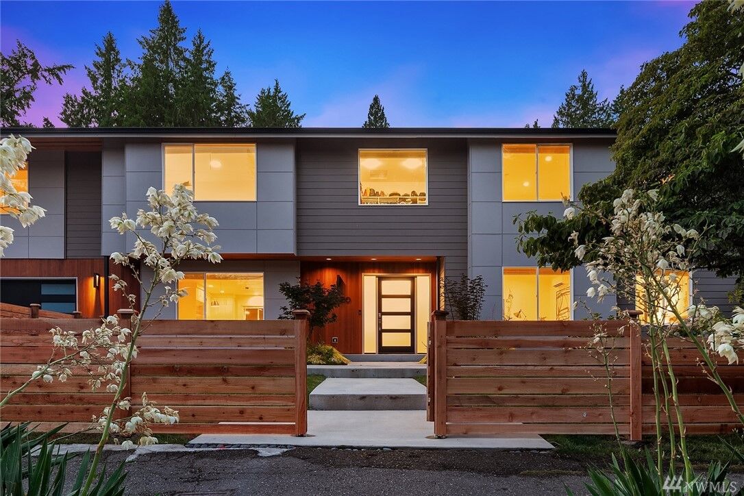 Property Photo:  10920 NE 112th Street  WA 98033 