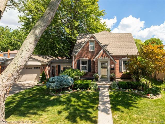 Property Photo: 22103 Blackburn Street MI 48080