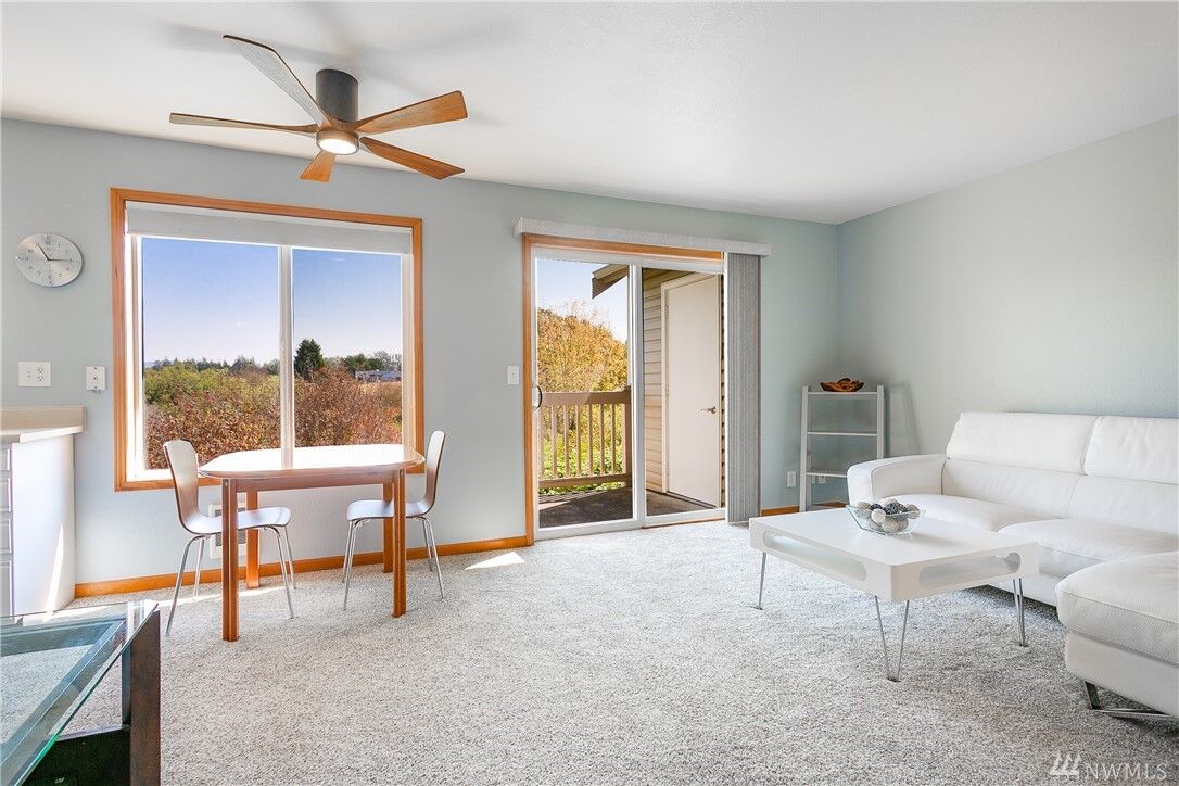 Property Photo: 4234 Wintergreen Circle 284 WA 98226