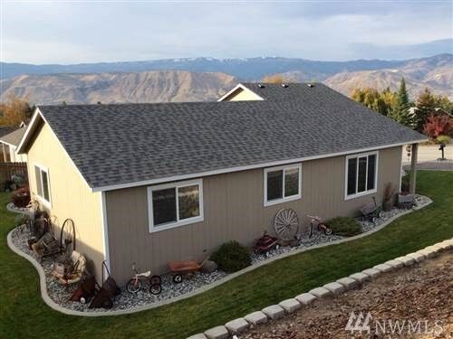 Property Photo:  715 N Lyle Avenue  WA 98802 