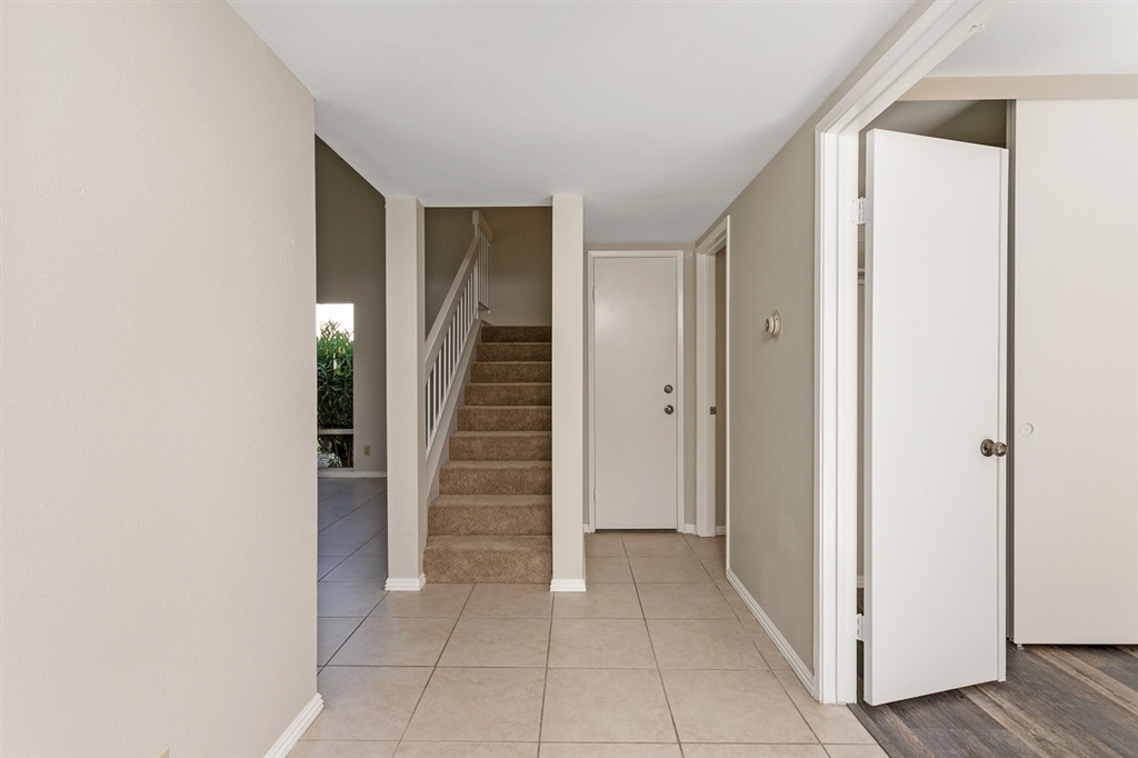 Property Photo:  15862 Green Haven Ct  CA 92065 