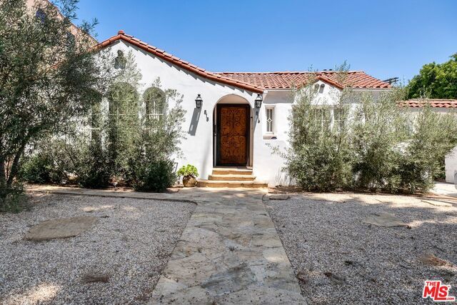 816 N McCadden Pl  Los Angeles CA 90038 photo