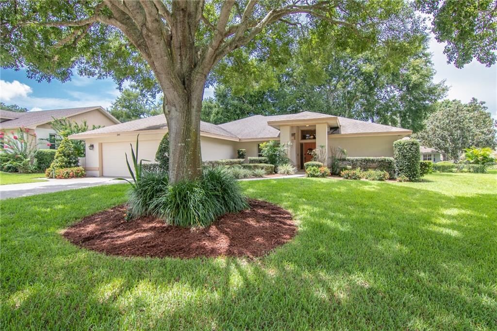 Property Photo: 244 Hill Court FL 33881