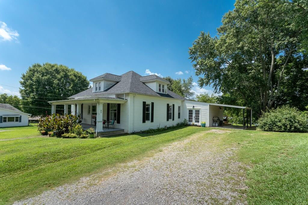 Property Photo:  817 9th Street  TN 37331 
