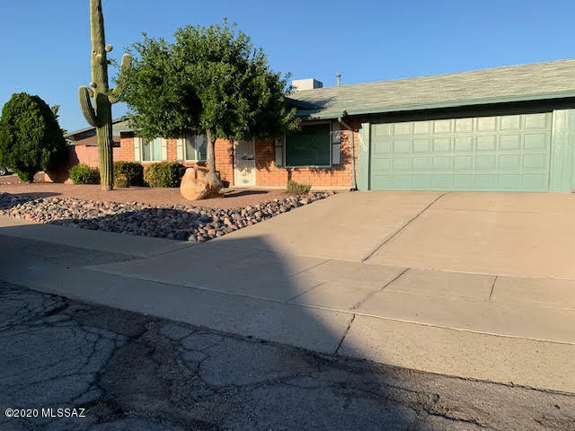 Property Photo: 6610 N Morning Glory Drive AZ 85741