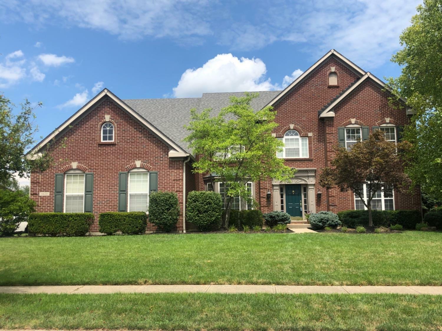 Property Photo: 5620 Richmond Park Dr OH 45040