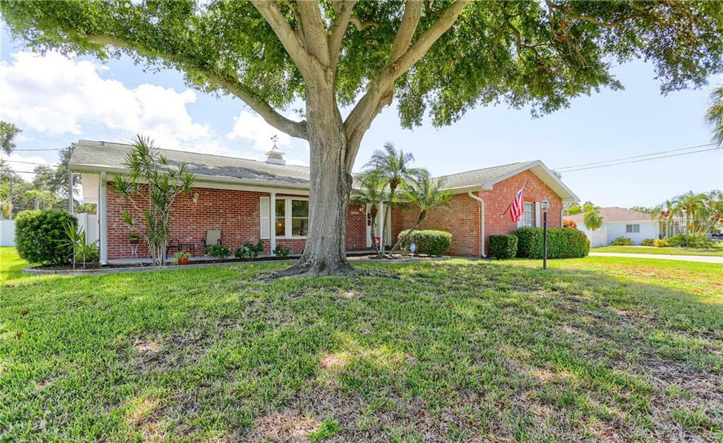 Property Photo:  8001 Bayshore Drive  FL 33776 