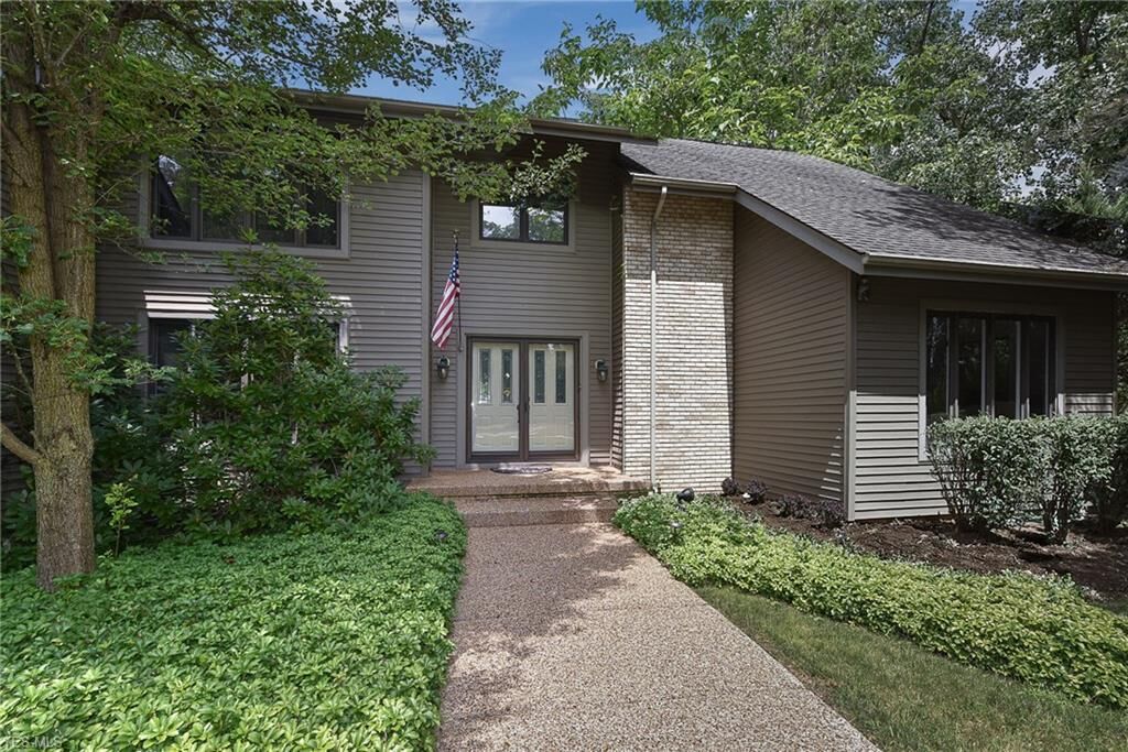 Property Photo:  30089 Gates Mills Boulevard  OH 44124 