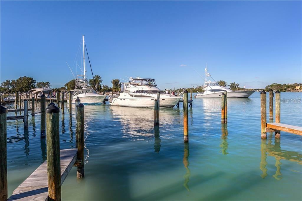 Property Photo: 1585 Tarpon Center Drive 25 FL 34285