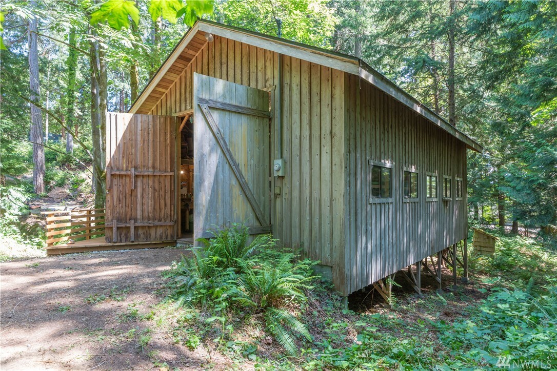 Property Photo:  192 Bay View Ave  WA 98320 