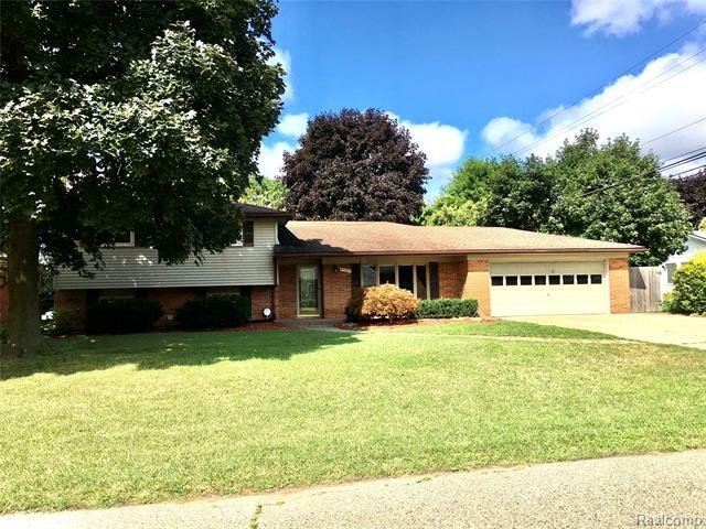 37827 Brookwood Dr  Sterling Heights MI 48312 photo