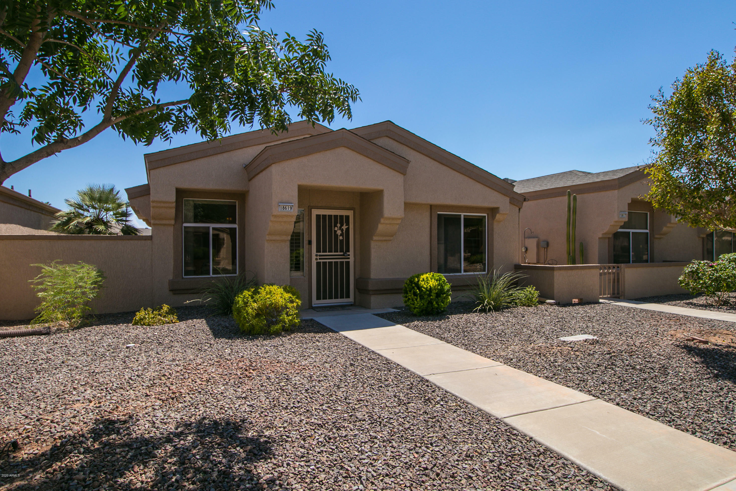 Property Photo:  18619 N 136th Drive  AZ 85375 