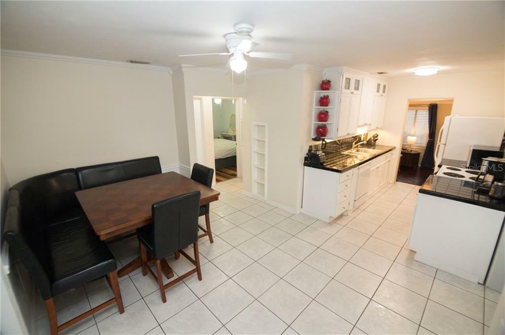 Property Photo: 1113 39th Street W FL 34205