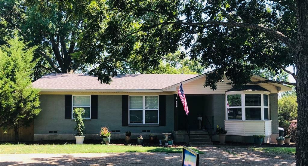Property Photo: 321 Westway Drive TX 75087