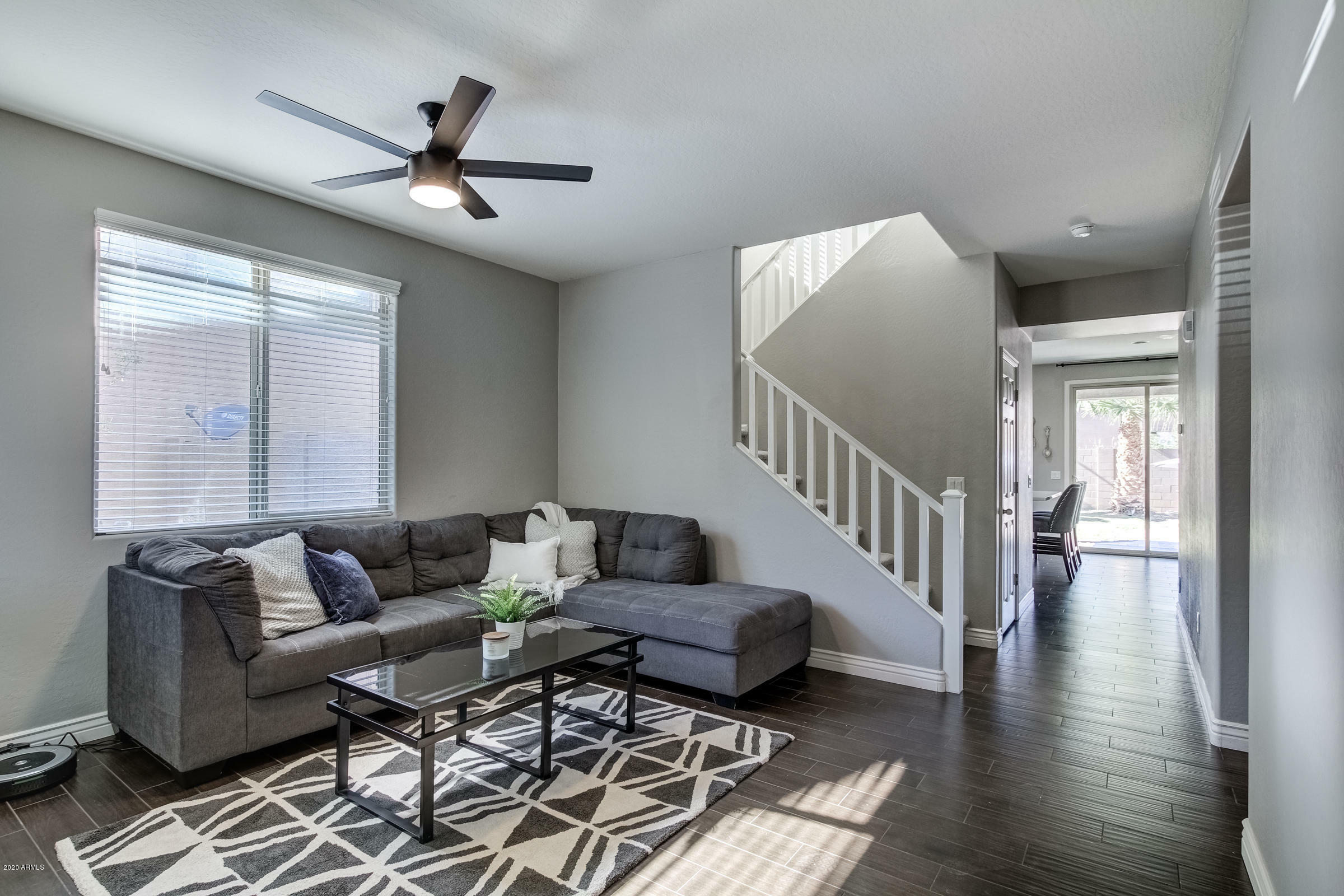 Property Photo: 946 E Wimpole Avenue AZ 85297