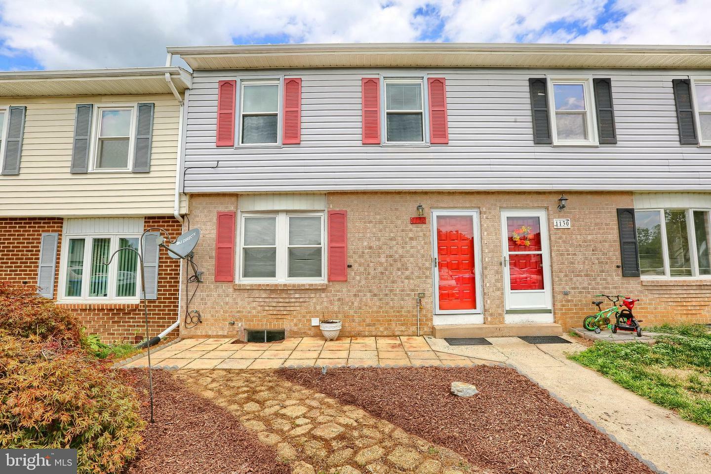 Property Photo:  1132 Pheasant Drive N  PA 17013 