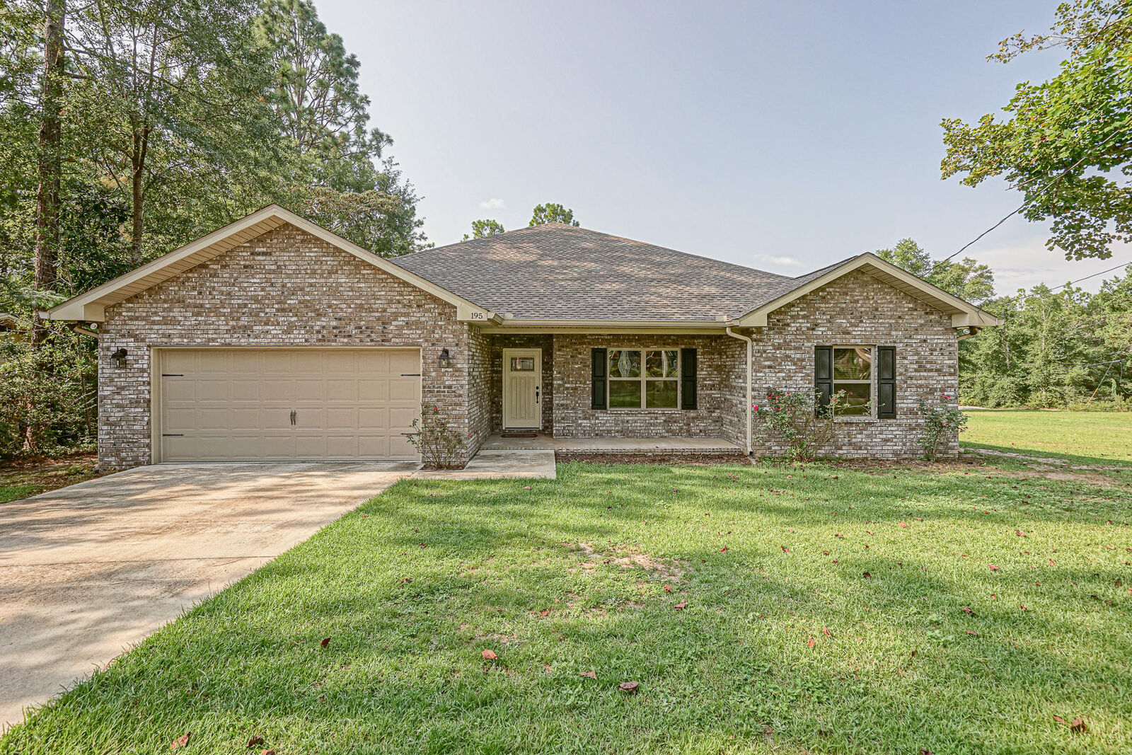 Property Photo:  195 Ridge Drive  FL 32536 
