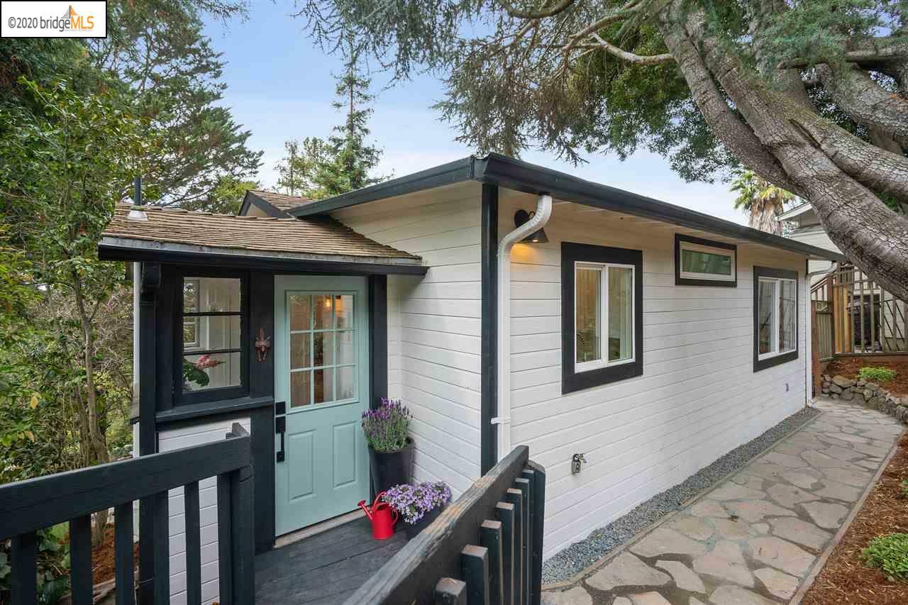 Property Photo:  33 Merriewood Cir  CA 94611 