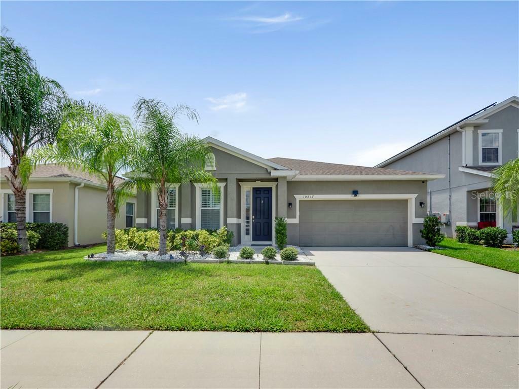 Property Photo:  10817 Cabbage Tree Loop  FL 32825 