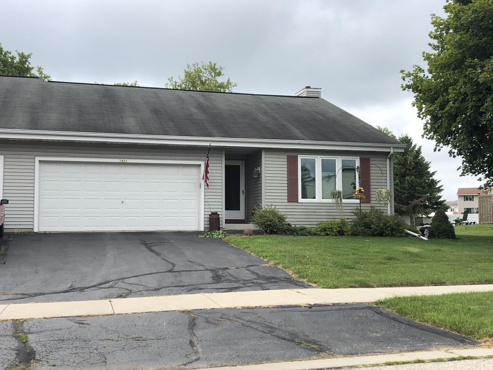 Property Photo: 1429 Vogt Dr WI 53095