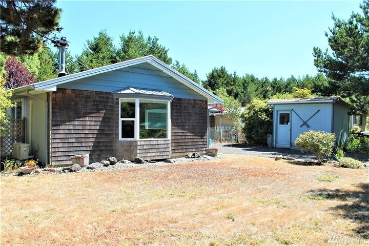 Property Photo:  1340  Holand  WA 98547 