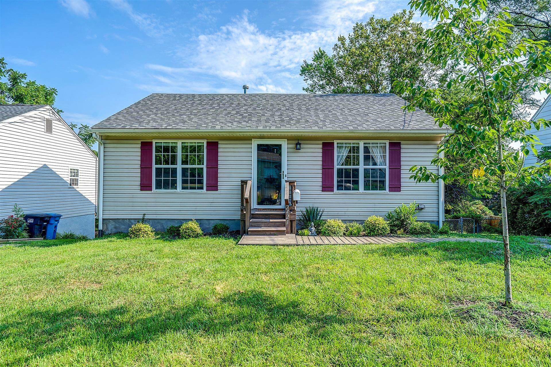 Property Photo:  2421 Berkley Ave SW  VA 24015 