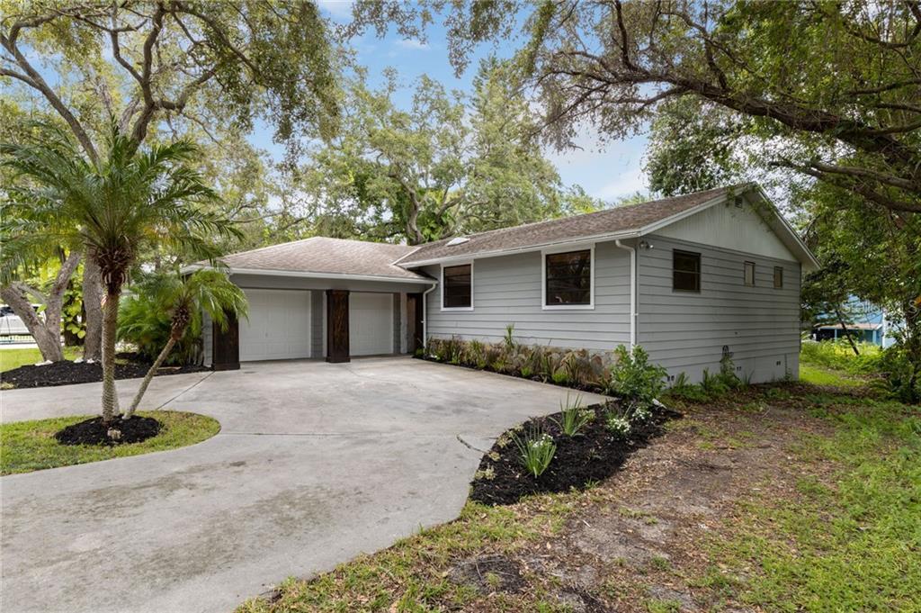 Property Photo: 12756 Poinsettia Avenue FL 33776