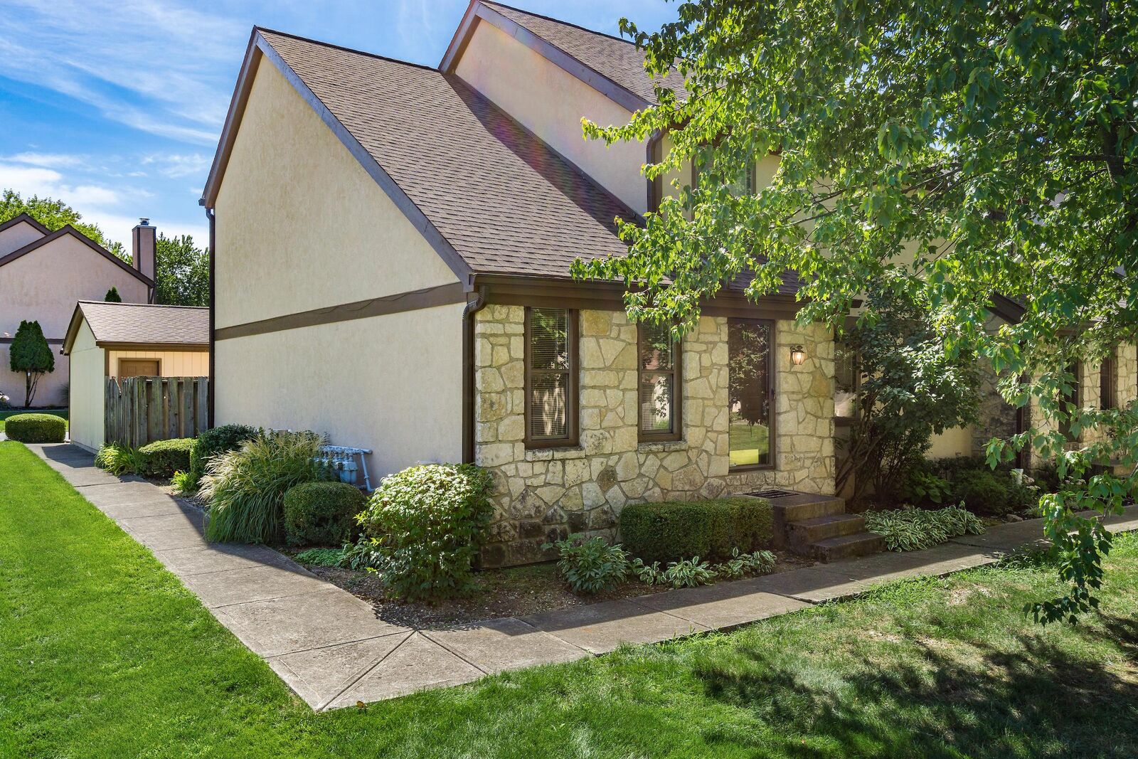 Property Photo:  6305 Sabastian Court  OH 43213 