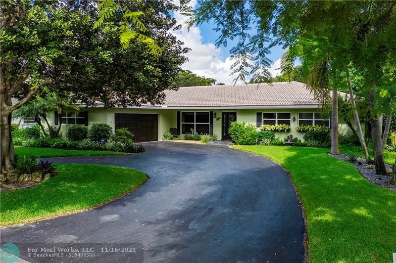 Property Photo: 2074 NW 103rd Ter FL 33071