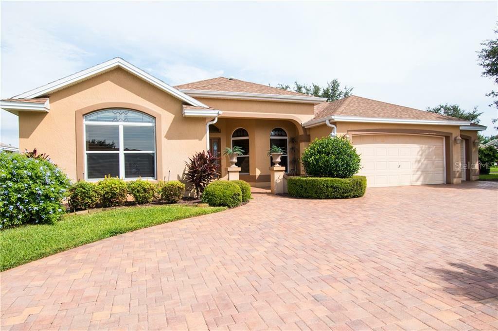 Property Photo:  1873 Caryle Lane  FL 32162 