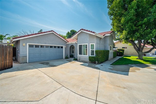 Property Photo:  550 Stockholm Court  CA 92545 