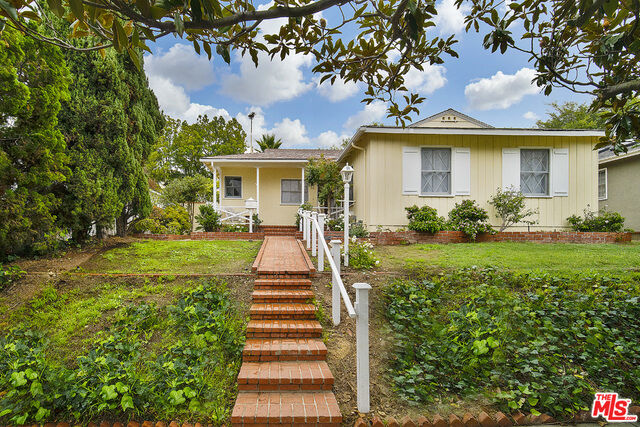 Property Photo: 13041 Rose Ave CA 90066