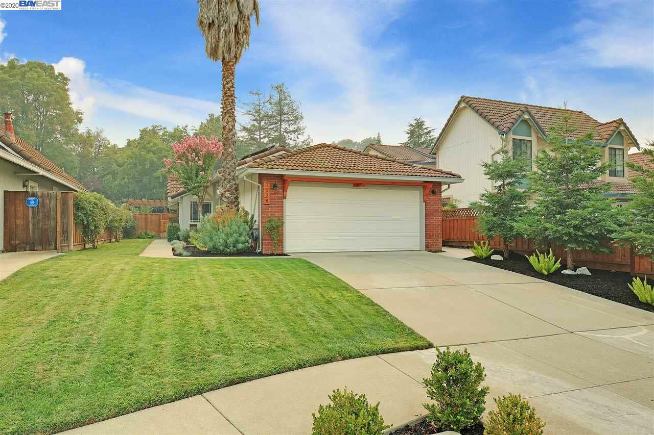 Property Photo:  1128 Larkspur Dr  CA 94551 