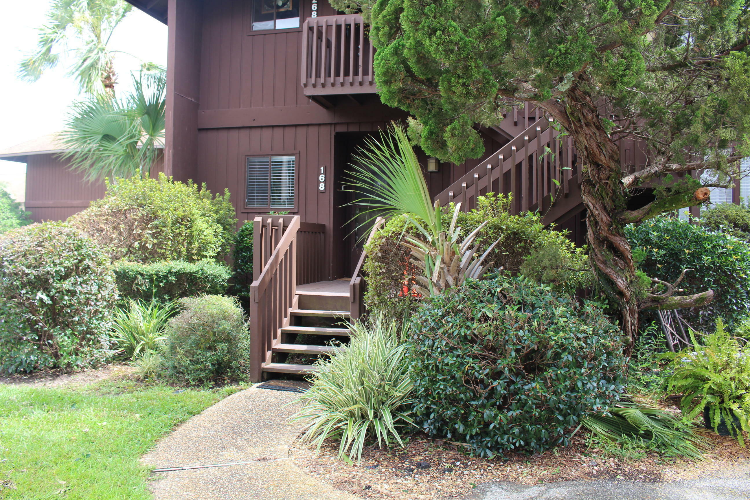 Property Photo:  168 Lanai  MS 39525 